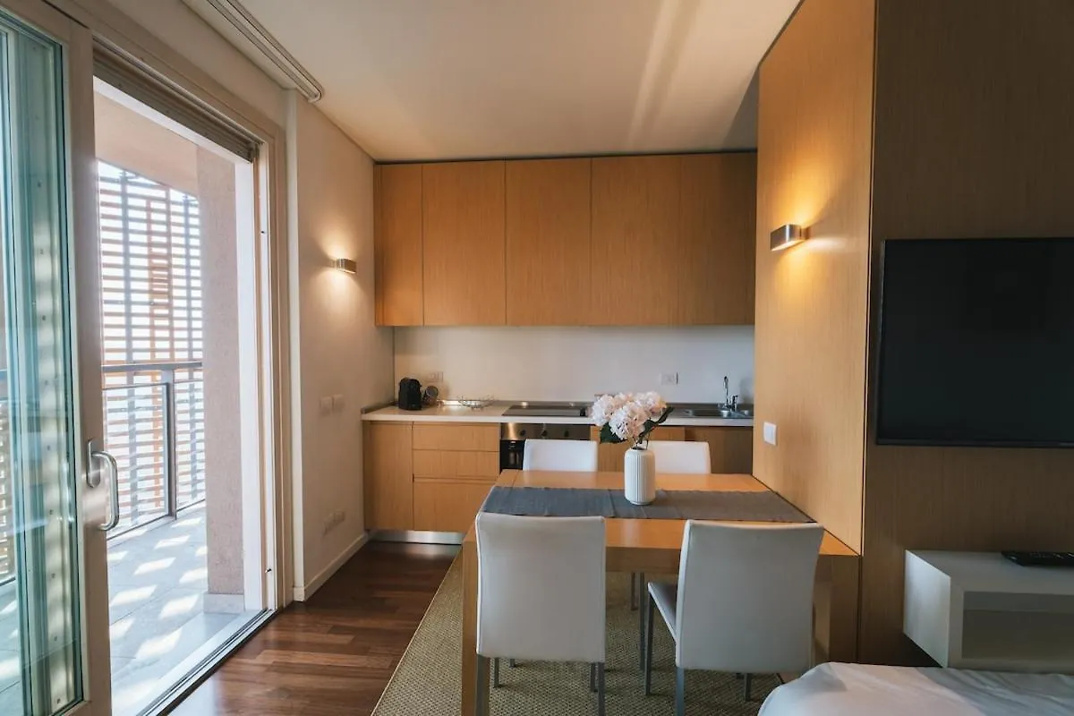 Appartamento Giax Panoramic View Parking Milano 0*,  Italia